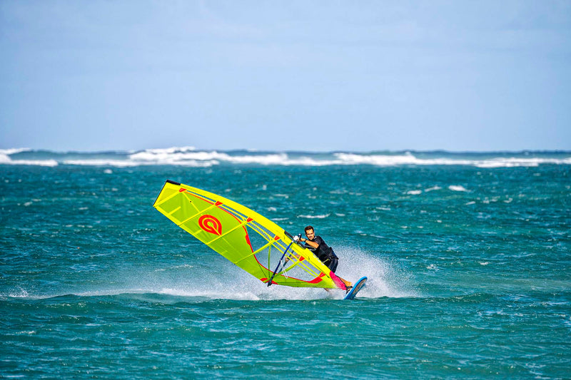 Load image into Gallery viewer, 2023 Goya Carrera Carbon