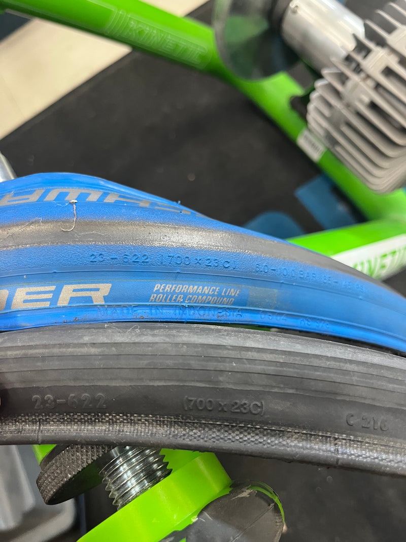 Load image into Gallery viewer, Kinetic Trainer With Tires and Block BBU091