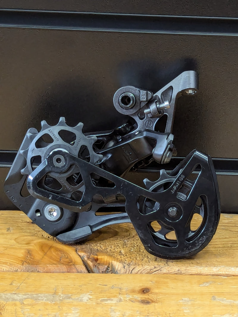 Load image into Gallery viewer, Shimano RD-M8100 D GS