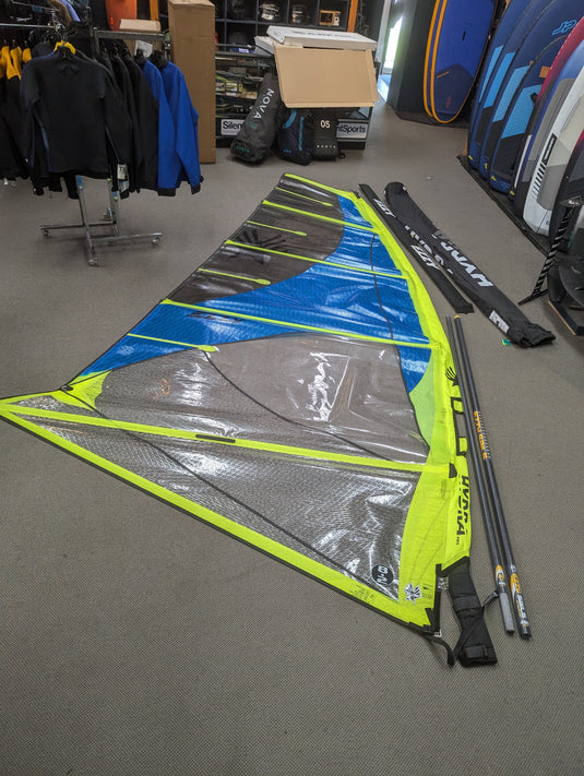 Ezzy Hydra Pro 8.2 + 460 RDM 91% Carbon Mast
