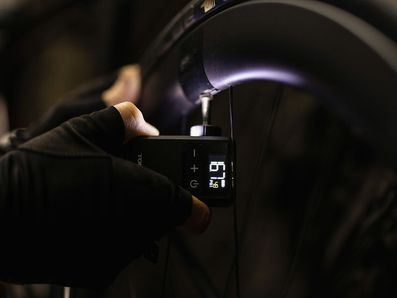 Load image into Gallery viewer, Topeak E-Booster Digital MINI