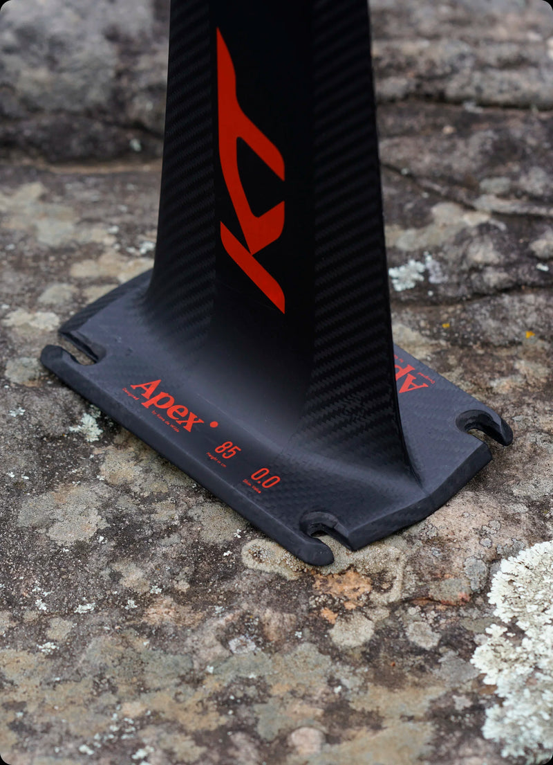 Load image into Gallery viewer, KT Apex Carbon Mast