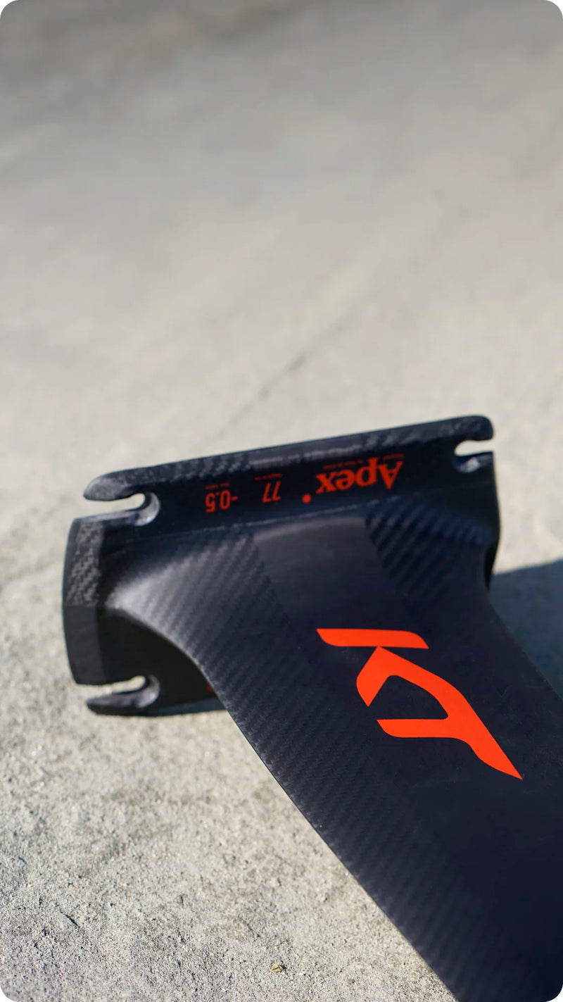 Load image into Gallery viewer, KT Apex Carbon Mast