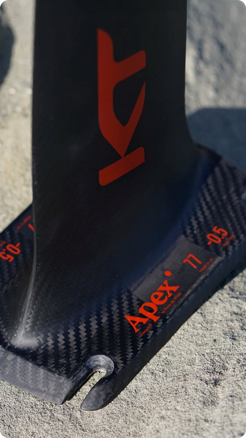 Load image into Gallery viewer, KT Apex Carbon Mast