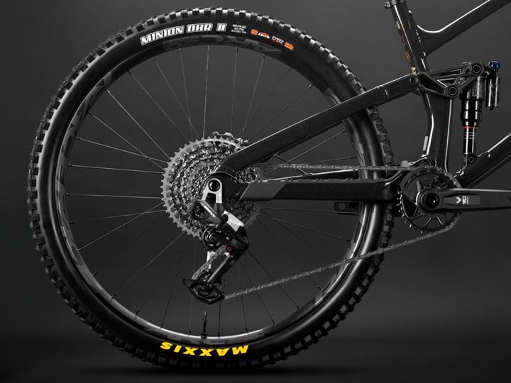 Load image into Gallery viewer, Devinci Troy A29 Night Crow