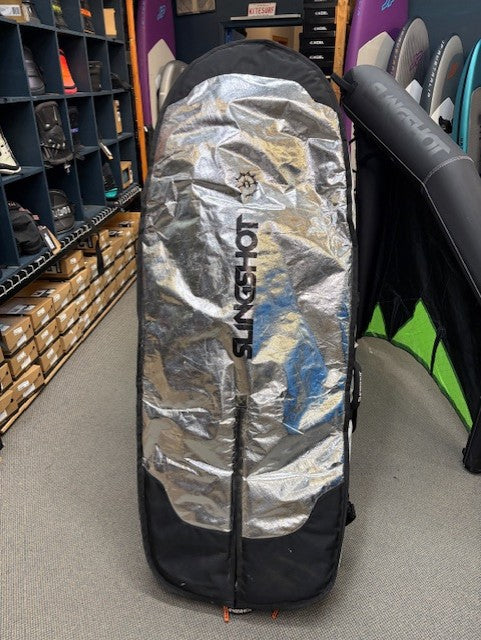 Load image into Gallery viewer, Slingshot Boardbag 5'6" x 27" -- WBU132

