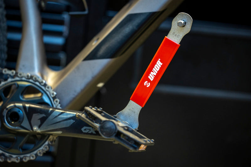 Load image into Gallery viewer, UNIOR 3 IN 1 Pedal Wrench
