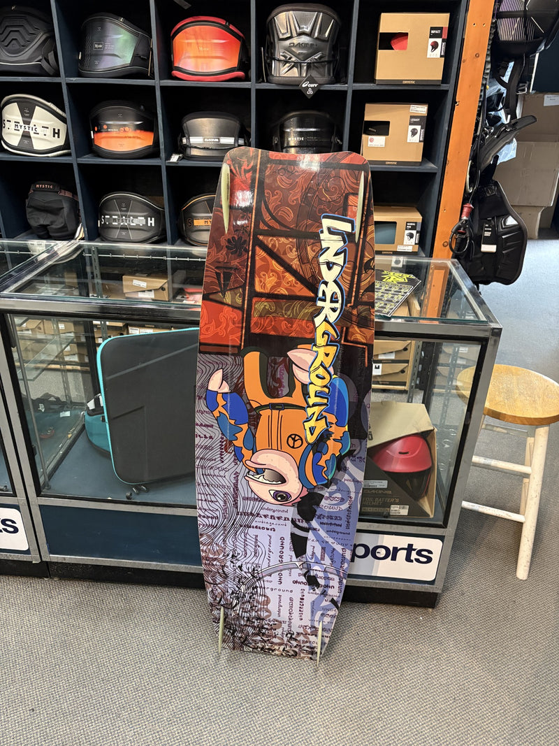 Load image into Gallery viewer, Underground FLX35 Twin Tip Kiteboard
