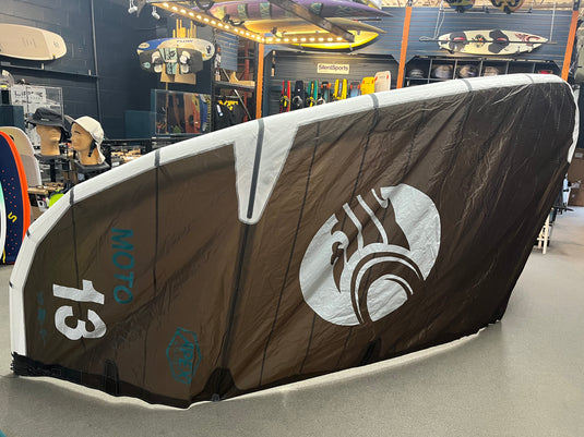 04 Cabrinha Moto XL Apex 13m KKU1808