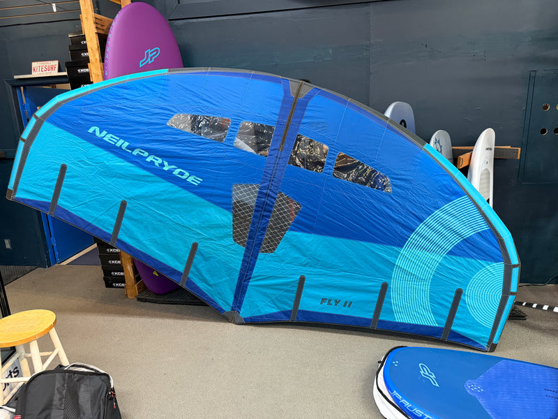 Load image into Gallery viewer, Neilpryde Fly II 5.0m WWU456
