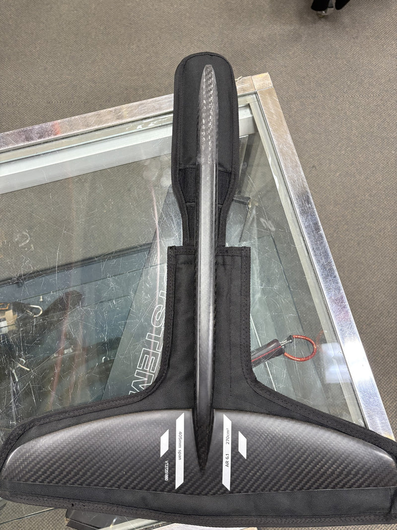 Load image into Gallery viewer, Used Slingshot 270 Verse Tail FFU235
