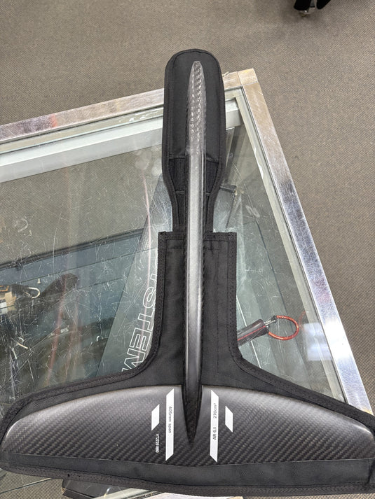Used Slingshot 270 Verse Tail FFU235