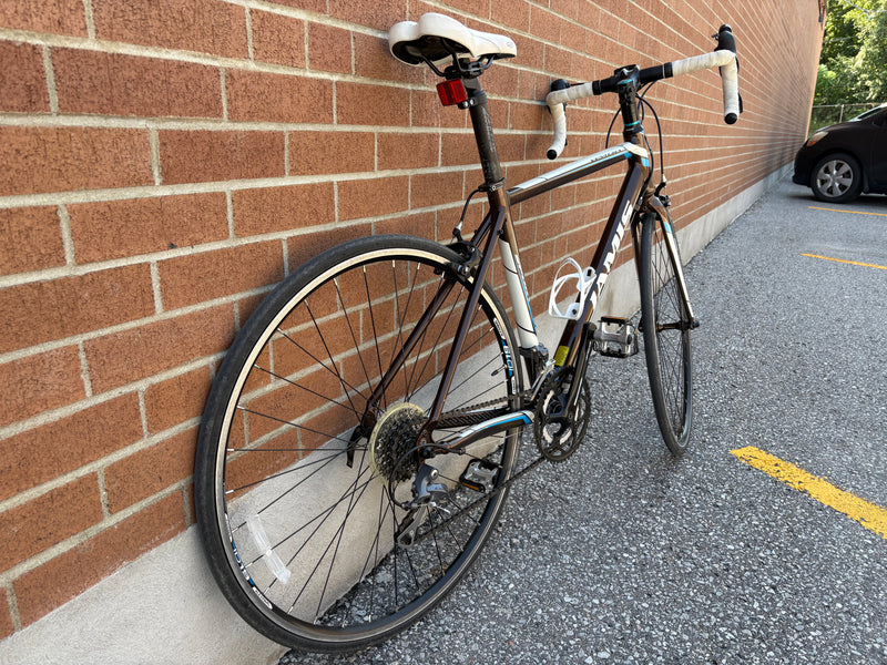 Load image into Gallery viewer, Jamis Ventura Road Bike BBU092

