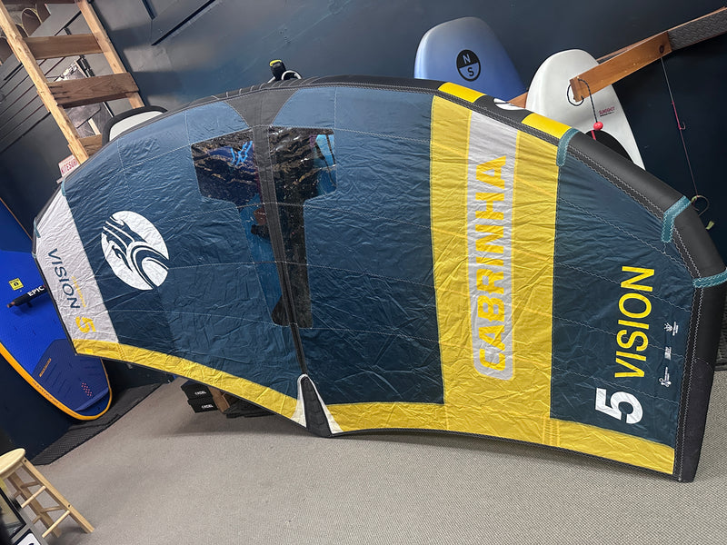 Load image into Gallery viewer, Used 04 Cabrinha Vision 5.0m WWU379
