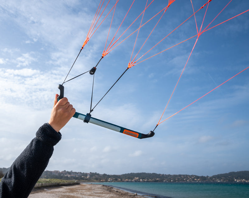 Load image into Gallery viewer, Flysurfer POW Parawing
