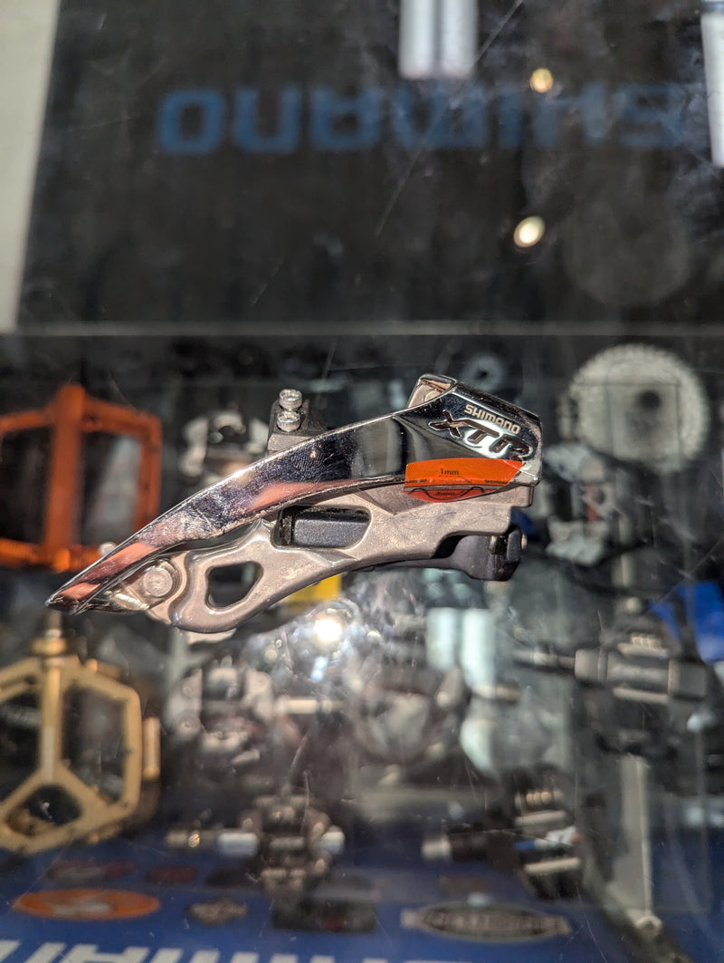 Load image into Gallery viewer, XTR M970 Front Derailleur

