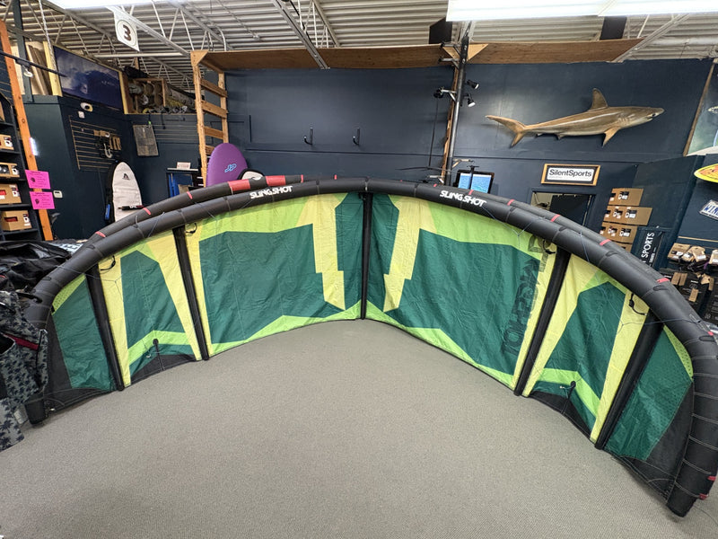 Load image into Gallery viewer, Used Slingshot Raptor 12m Kite KKU1863
